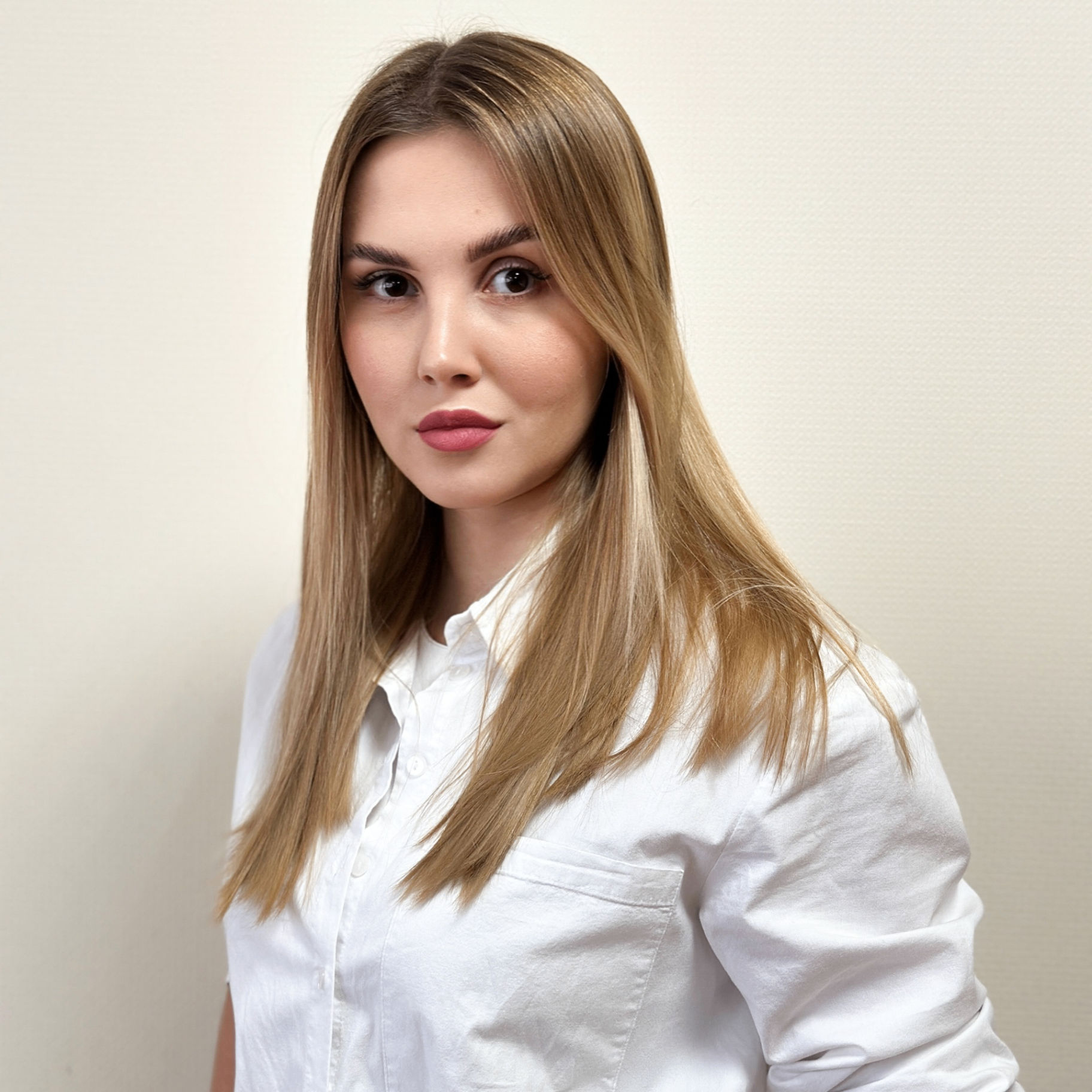 Шурман Олена Юріївна — директор КЗО «Центр «Штурм» ДМР